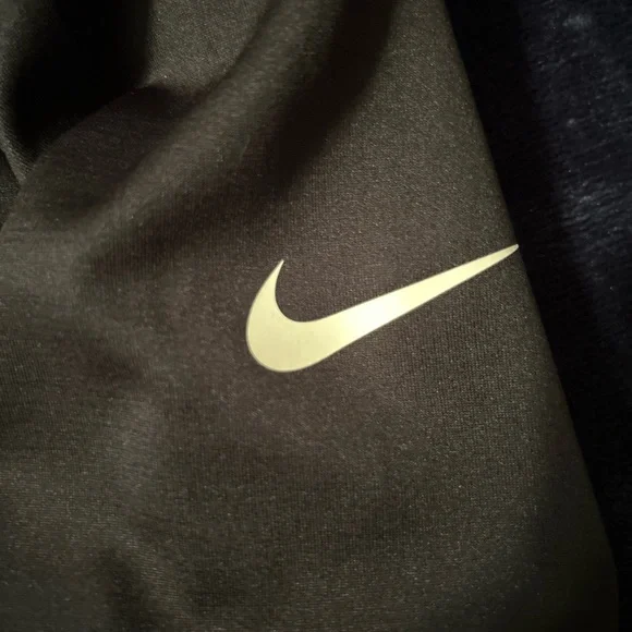 Nike Harvard Dri fit quarter zip jacket - Picture 4 of 5